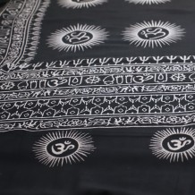 Prabhuji Meditation Yoga Prayer Shawl - Mantra Om - Black Large